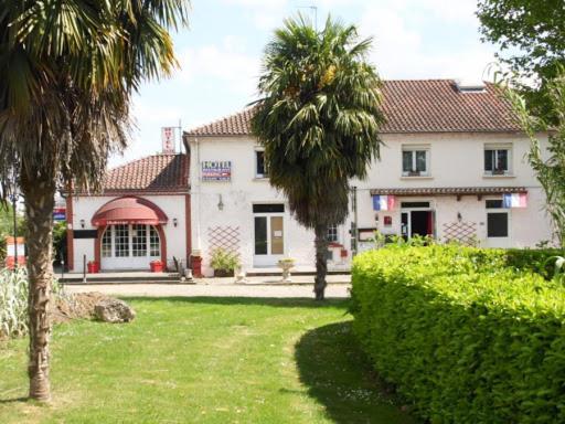 Hotel Auberge de Lamagistère Exterior foto